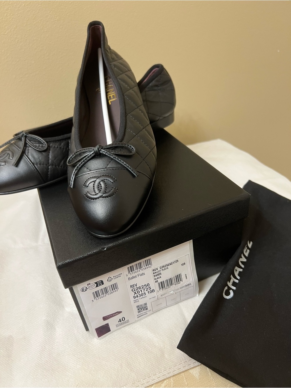CHANEL Black Quilted CC Bow Ballet Flats NWT